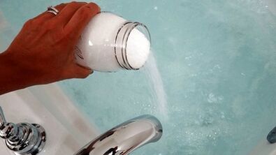 Bath with soda for a member of a member